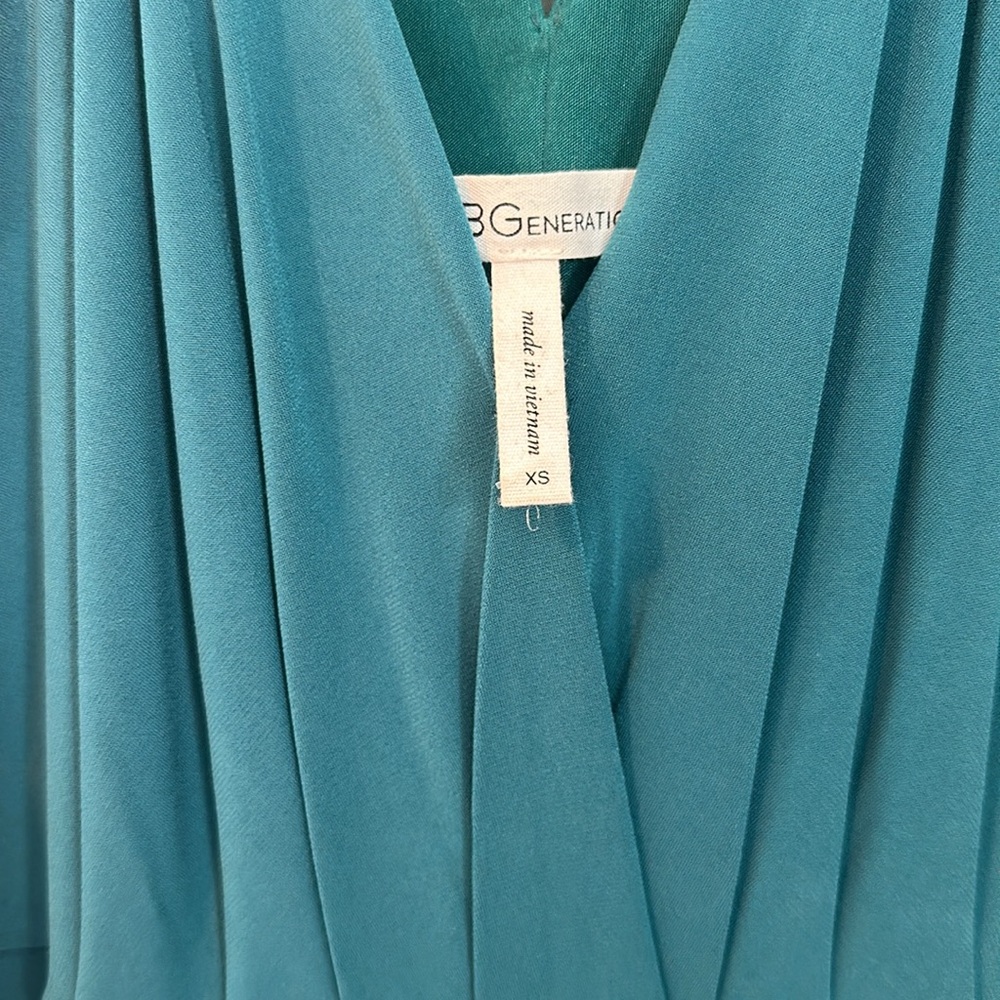 Maxi - Picture 2 of 3
